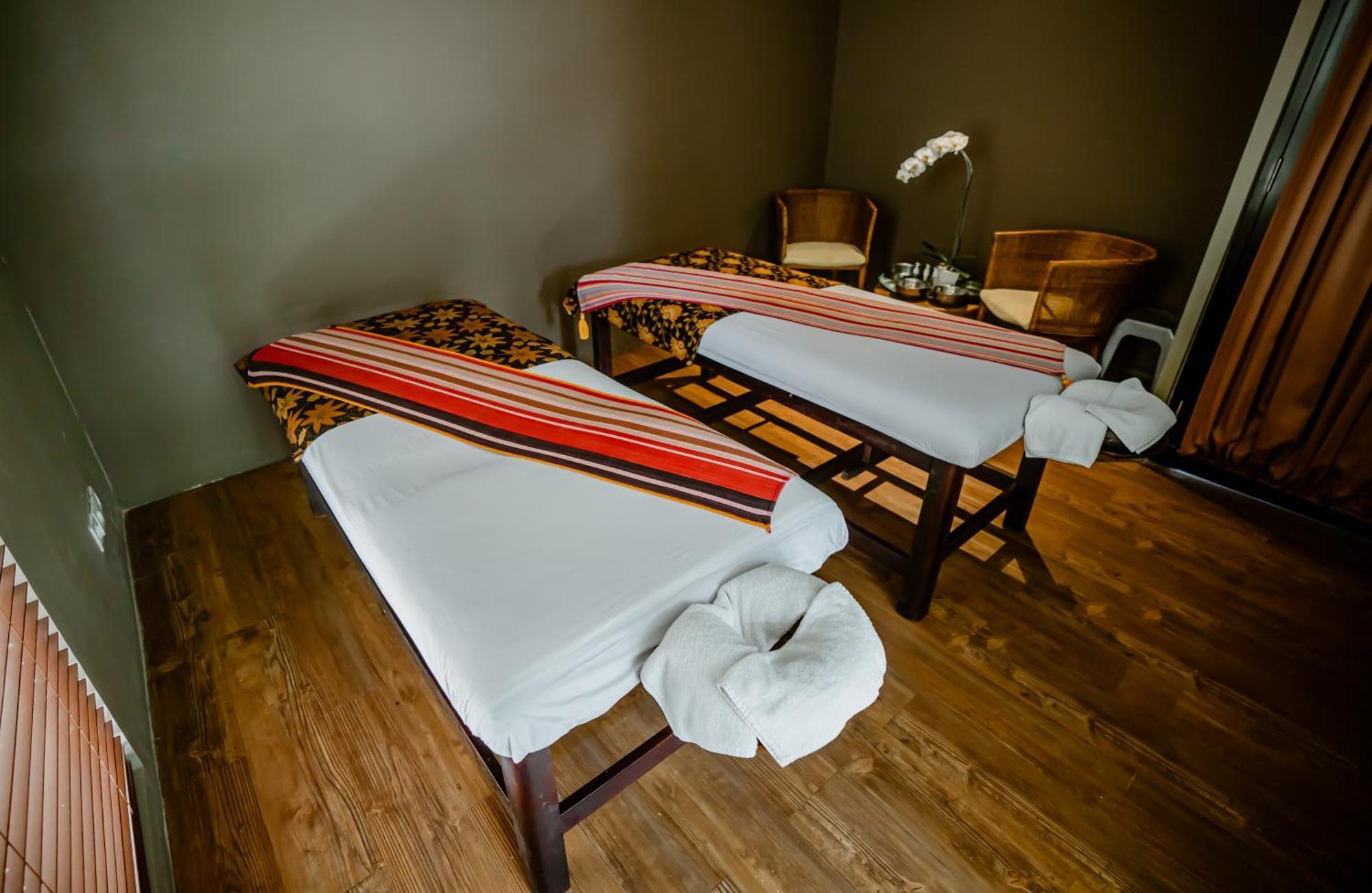Abia Villa Legian Экстерьер фото