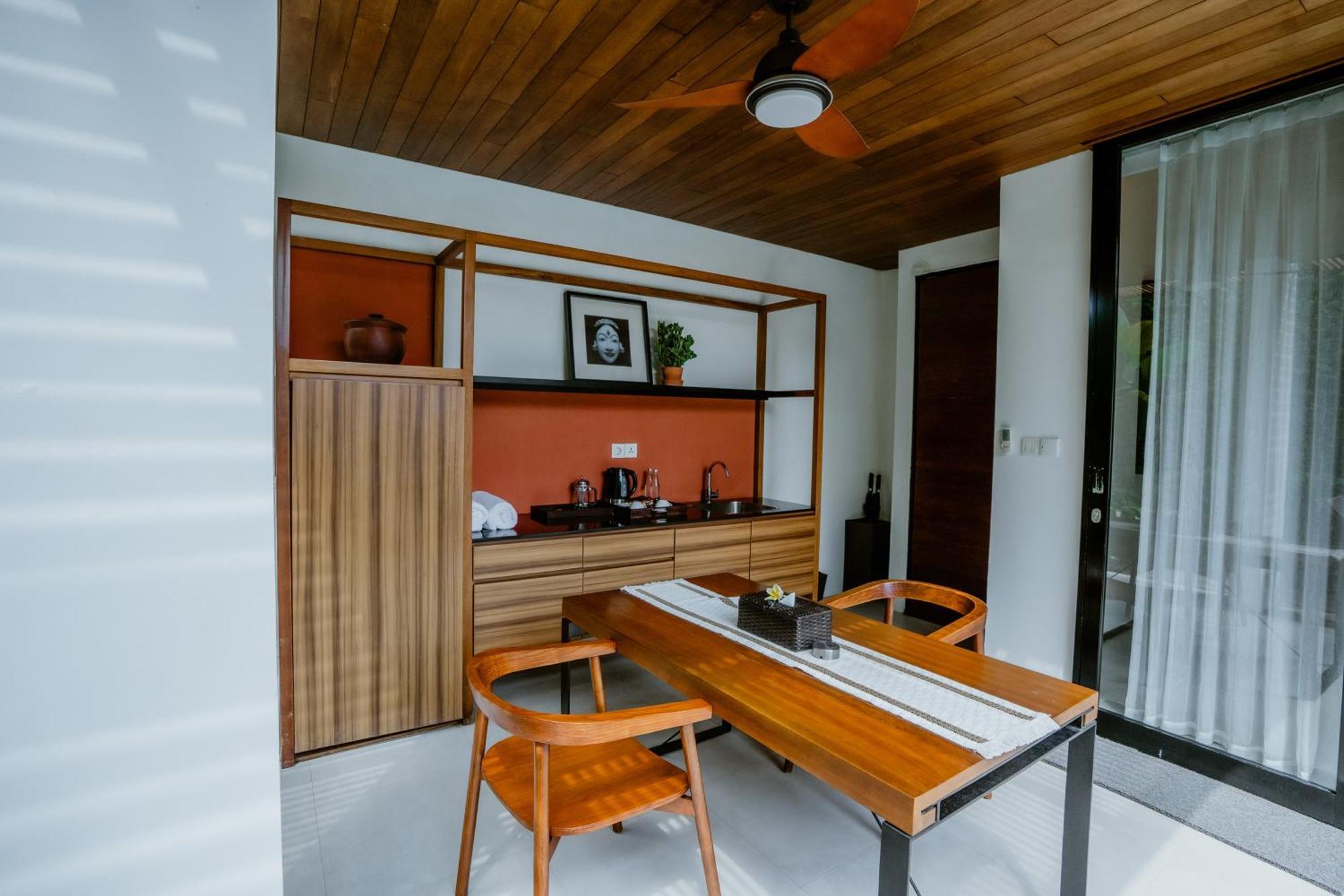 Abia Villa Legian Экстерьер фото